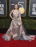 Barbara Meier con un vestido en tonos pastel en los Globos de Oro 2018