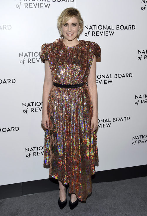 Greta Gerwig con un diseño de Gucci en los Premios de la Asociación de Críticos Norteamericanos