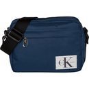 Riñonera en color azul de la colección de accesorios spring 2018 de Calvin Klein