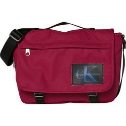 Mochila rectangular femenina de la colección de accesorios spring 2018 de Calvin Klein