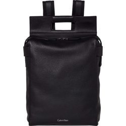 Mochila de mujer de polipiel de la colección accesorios spring 2018 de Calvin Klein