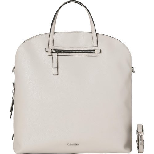 Mochila de polipiel blanca de la colección accesorios spring 2018 de Calvin Klein