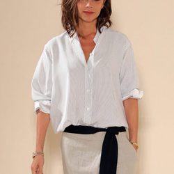 Victoria Beckham posando tras su desfile en la New York Fashion Week 2016