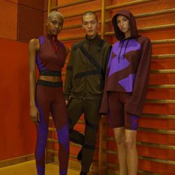 Modelos con ropa deportiva verde y morada Damir Doma/Lotto otoño/invierno 2018