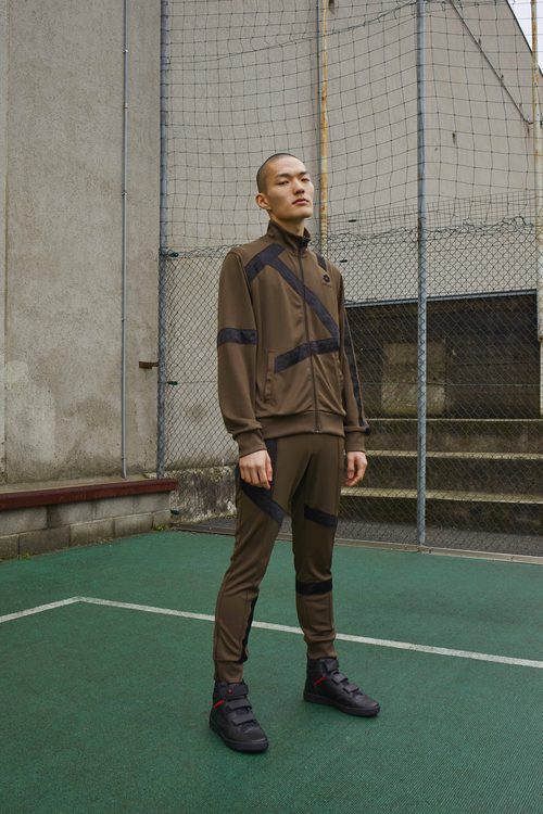 Chandal verde militar de la colección Damir Doma/Lotto otoño/invierno 2018