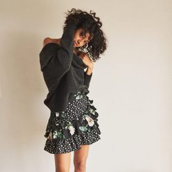 Falda de volantes negra de la colección de H&M Resort 2018
