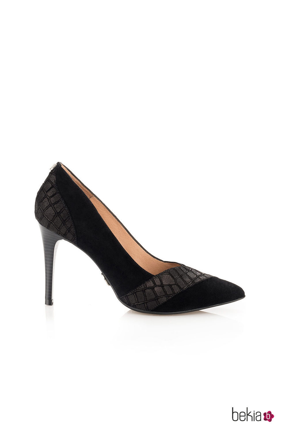 Stiletto de color negro de la colección de accesorios para la temporada de primavera/verano 2018 de Salsa