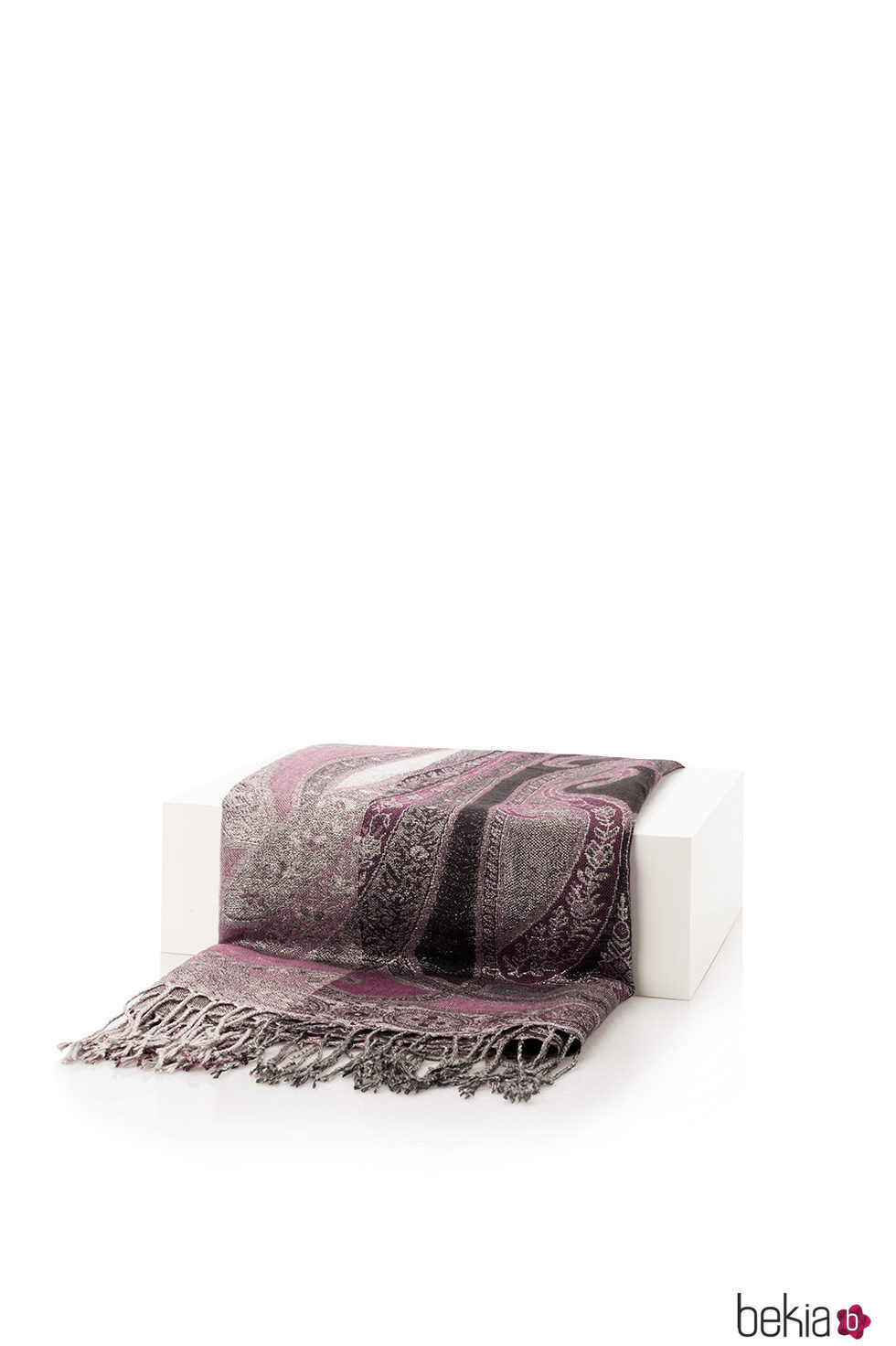 Foulard indio de la colección de accesorios para la temporada de primavera/verano 2018 de Salsa