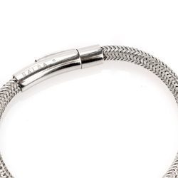 Pulsera gris claro de la colección de accesorios para la temporada de primavera/verano 2018 de Salsa