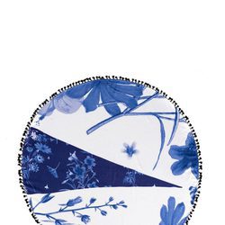 Toalla redonda de la colección de accesorios para la temporada de primavera/verano 2018 de Salsa.
