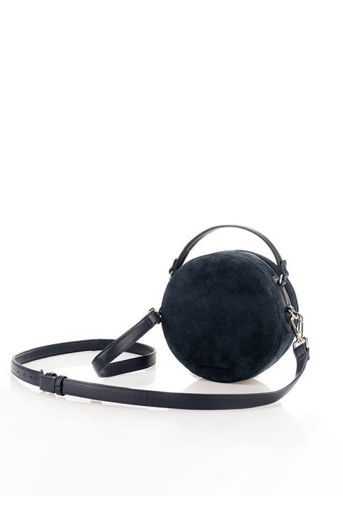 Minibolso de color negro de la colección de accesorios para la temporada de primavera/verano 2018 de Salsa