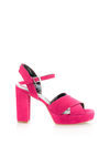 Zapato fucsia de la colección de accesorios para la temporada de primavera/verano 2018 de Salsa