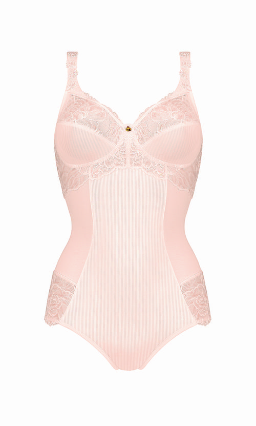 Body Poeny Florale de color rosa maquillaje de la colección especial para novias de Triumph