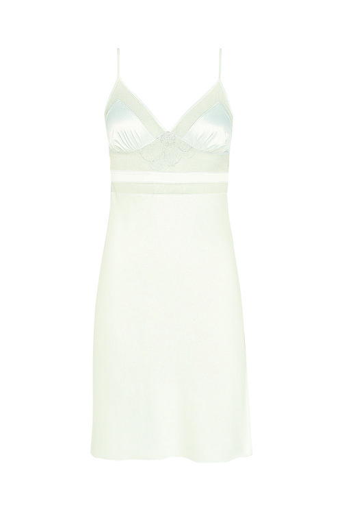 Camisón lencero de tirantes de la colección especial para novias de Triumph