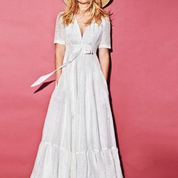 Vestido blanco con lazo de la colección PV18 de Patri Conde by Dándara