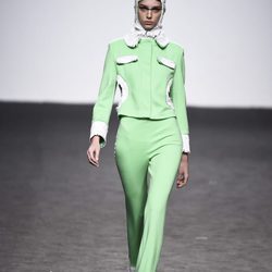 Mono verde menta de María Escote de la campaña otoño/invierno 2018/2019 en la Madrid Fashion Week