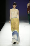 Vestido de corte fluido de Ángel Schlesser otoño/invierno 2018/2019 en la Madrid Fashion Week