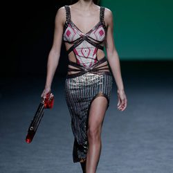 Vestido cropped de Custo Barcelona colección otoño/invierno 2018/2019 para Madrid Fashion Week