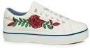Zapatilla de mujer con bordado de flor de la firma Lois temporada primavera/verano 2018