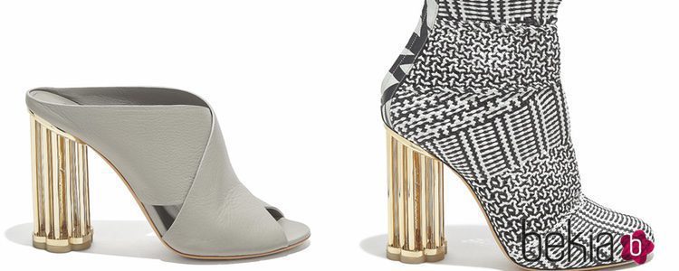 Botines cerreto y sandalias Abriola grises de la colección SS18 de Salvatore Ferragamo