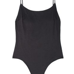 Traje de baño negro liso de la colección Beachwear SS18 de Oysho