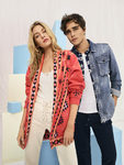 Stella Maxwell y Pepe Barroso Silva en la nueva campaña de Pepe Jeans 2018