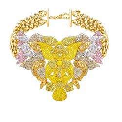 Gargantilla dorada Light Orchid con detalle floral de cristales  de la colección Swarovski primavera/verano 2018