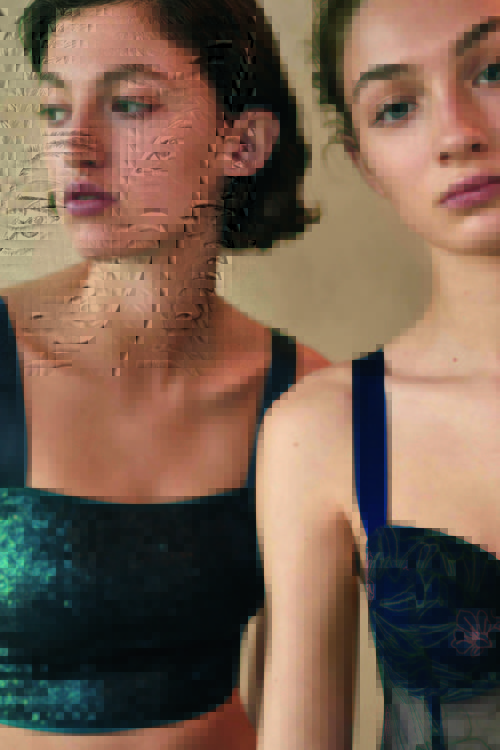 Top con brillantes azules y estampados de la colección de Oysho primavera/verano 2018
