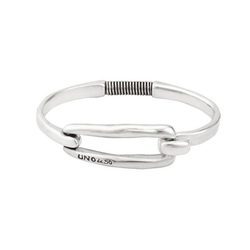 Pulsera plateada con cierre de hebilla  de la colección UNOde50 para San Valentín Genderless