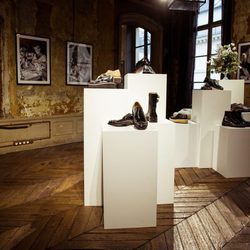 Selección de botas de piel y zapatillas de rafia de Clergerie hombre para la temporada FW18