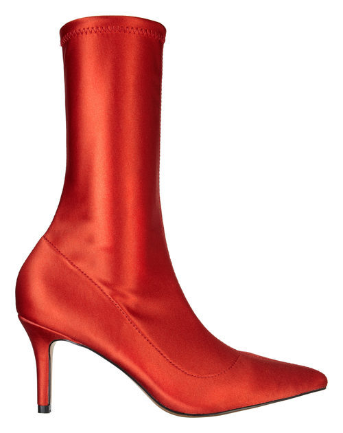 Botín rojo de raso de Asos para San Valentín 2018