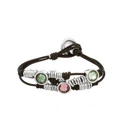 Pulsera trenzada con cristales de Unode50 de la colección 'Jungle' para esta primavera/verano 2018