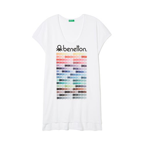 Camiseta blanca con tonalidades de United Colors Of Benetton de la colección para primavera/verano 2018
