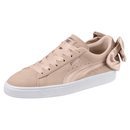 Zapatilla Puma modelo Suede Bow Valentine en tono crema 2018