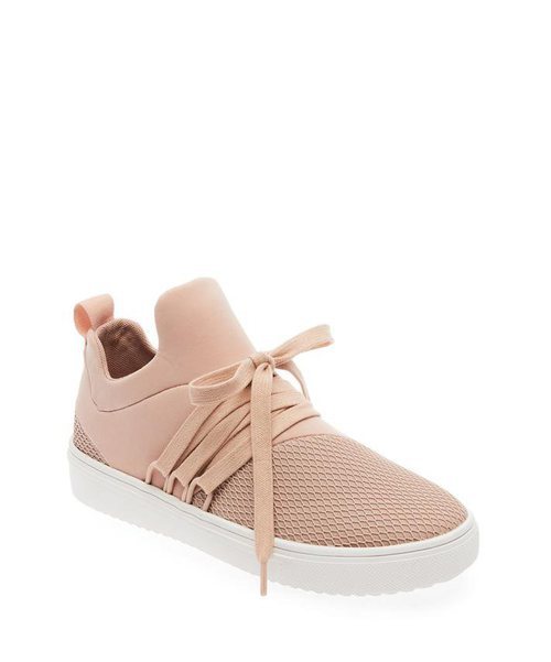 Zapatilla deportiva en color rosa de la firma Steve Madden 2018