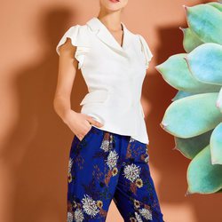 Pantalón print floral con camisa de la colección primavera/verano 2018 de Trucco