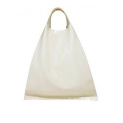 Bolso  grande en color blanco de la Nueva Colección de la firma Cos 2018