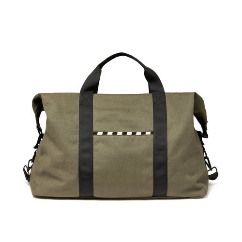 Mochila de viaje en color verde oliva de la Nueva Colección SS 2018 de Sisley