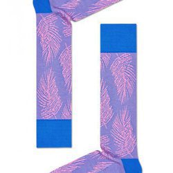 Calcetines en color morado con unas plumas rosas de Happy Socks para la Nueva Colección de hombre 2018