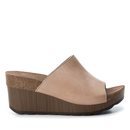 Sandalia nude con suela marron de Nueva Colección Primavera/Verano 2018 de Carmela