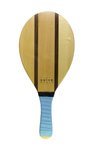 Pala de madera con el mango azul de Naïve para el verano 2018