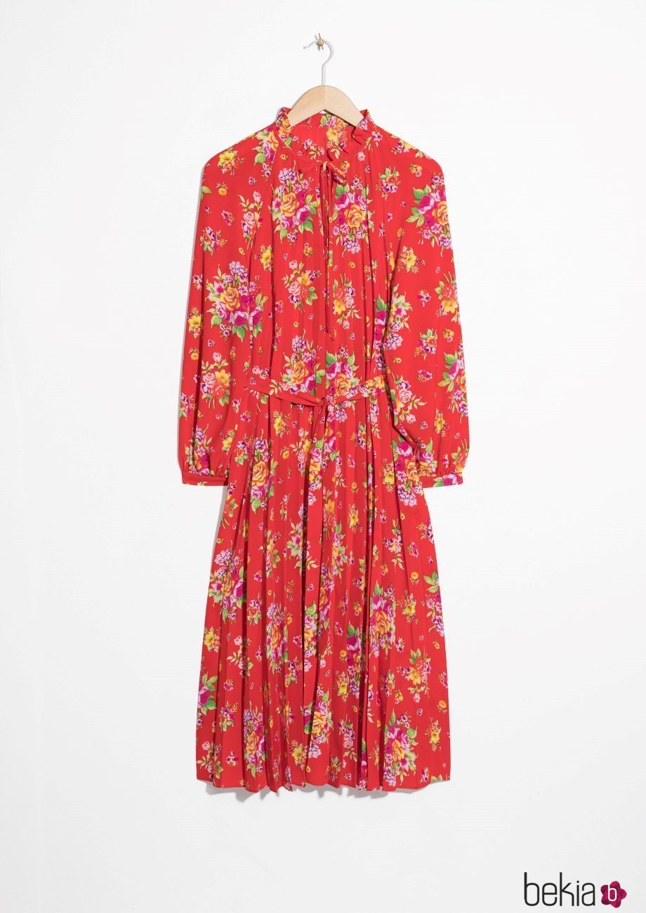 Vestido rojo de estampado floral de la Nueva Colección Primavera/Verano 2018 de & Other Stories
