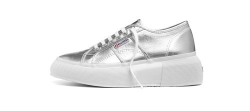 Zapatilla up 5 de seda plateada con plataforma blanca de Superga 2018