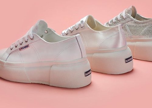 Los 3 diseños de zapatillas Superga up5 con plataforma de 7 cm