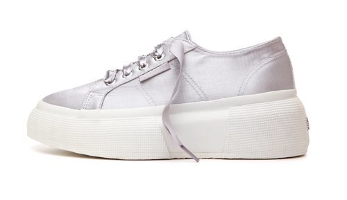 Zapatilla Up5 en gris clarita con plataforma de color blanca de Superga