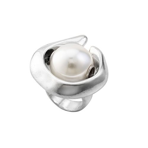 Anillo de plata con una perla blanca incrustada de Unode50 primavera/verano 2018