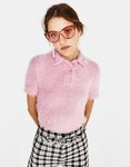 Polo de manga corta y pelo rosa de Bershka para la primavera/verano 2018
