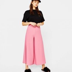 Pantalones palazzo rosas de Bershka para la primavera/verano 2018