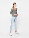 Camiseta en palabra de honor a cuadros de Bershka para la primavera/verano 2018