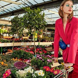Conjunto de traje y pantalón en color rojo de la nueva colección de primavera 2018 de Stradivarius